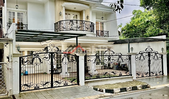 Rumah Siap Huni Dalam Komplek Besar Design American Classic  1