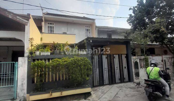 Di Jual Rumah Siap Huni Dilokasi Strategis Dalam Komplek 1