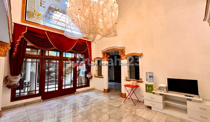 Classic Nuance Luxury House Ready to Occupy in Bintaro, South Jakarta 2