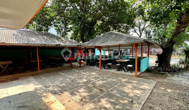 Rumah Siap Huni Dengan Halaman Luas Di Lebak Bulus