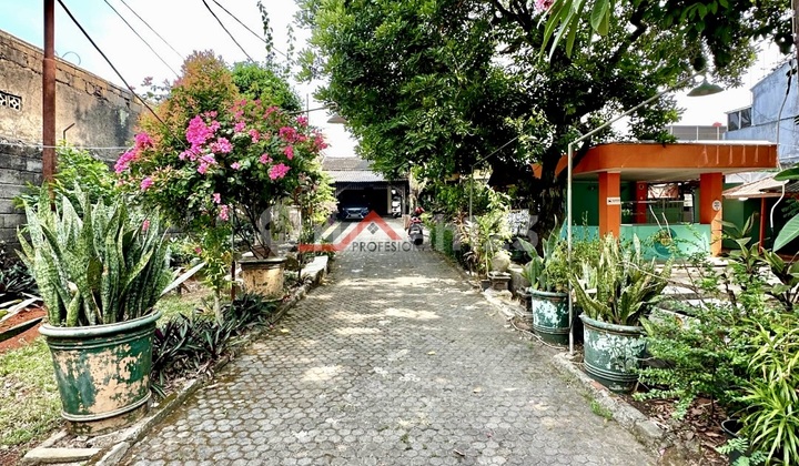 Old House Habitable Wide Yard Strategic Location Old House Habitable Wide Yard Strategic Location