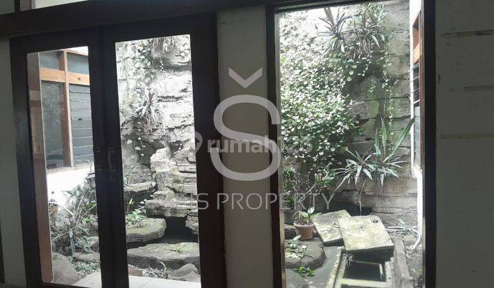 Dijual Rumah 2 Lantai Bekas Kantor Di Sayap Riau Kota Bandung 1