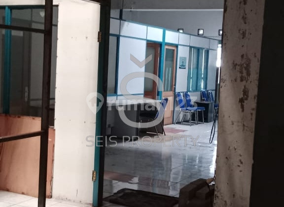FOR RENT: COMMERCIAL SPACE SUITABLE FOR OFFICE/WAREHOUSE ON ANDIR ST, BANDUNG FOR RENT: COMMERCIAL SPACE SUITABLE FOR OFFICE/WAREHOUSE ON ANDIR ST, BANDUNG