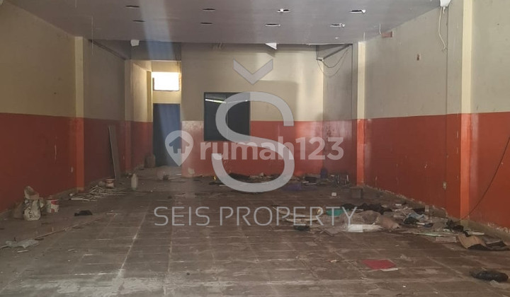 FOR SALE: STRATEGIC SHOPHOUSE IN BUAHBATU, ONE WAY TO BANDUNG CITY