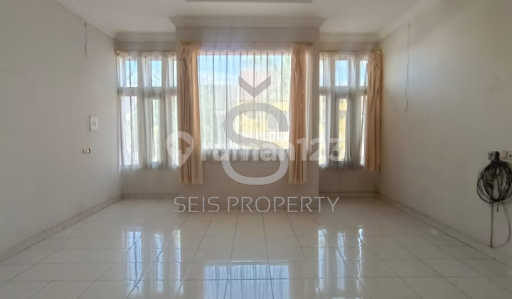 Dijual Ruko 3,5 Lantai Lokasi Strategis Siap Huni Tki 2 Bdg Dijual Ruko 3,5 Lantai Lokasi Strategis Siap Huni Tki 2 Bdg