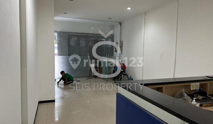 DISEWAKAN RUKO 3 LANTAI DI KARAPITAN KOTA BANDUNG DISEWAKAN RUKO 3 LANTAI DI KARAPITAN KOTA BANDUNG