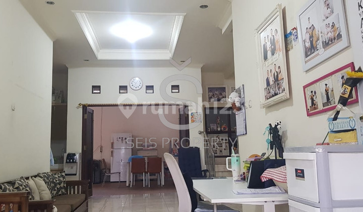 RUMAH DIJUAL DI DALAM KOMPLEK PASADENA BANDUNG RUMAH DIJUAL DI DALAM KOMPLEK PASADENA BANDUNG