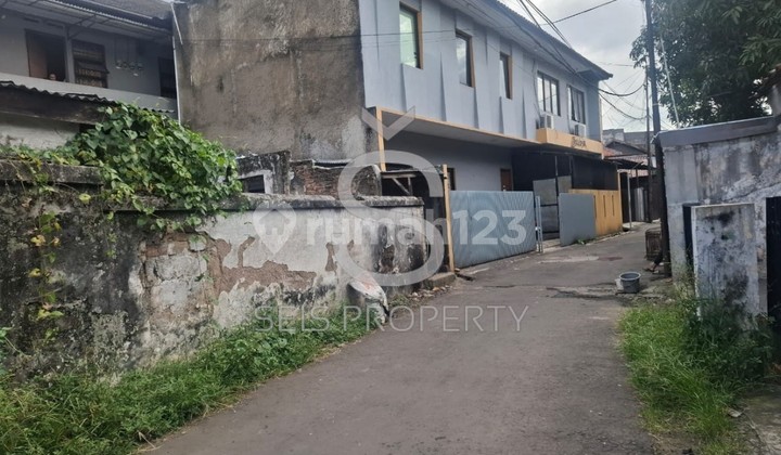 DIJUAL RUMAH TUA HITUNG TANAH DI SRIMAHI MOH RAMDAN KOTA BANDUNG
