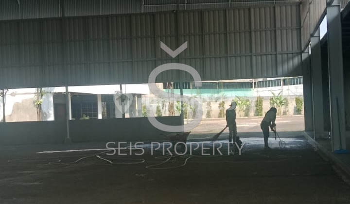 FOR SALE: Commercial Space Suitable for Showroom/Gas Station in Cimahi FOR SALE: Commercial Space Suitable for Showroom/Gas Station in Cimahi