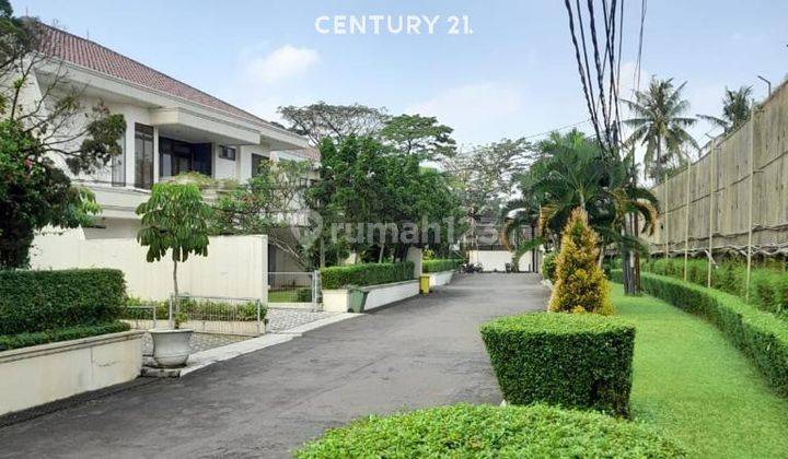 Rumah Mewah 2 Lantai Ada Kolam Renang Siap Huni DiJakarta Selatan 2