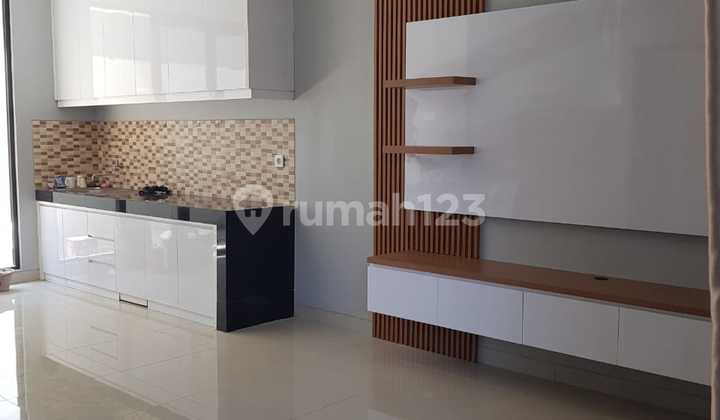 Rumah 2 Lantai Siap Huni Luxury Semi Furnish Bagus Cosmo Lippo 2
