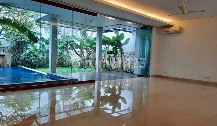 Modern Tropical House in Kemang, South Jakarta 2