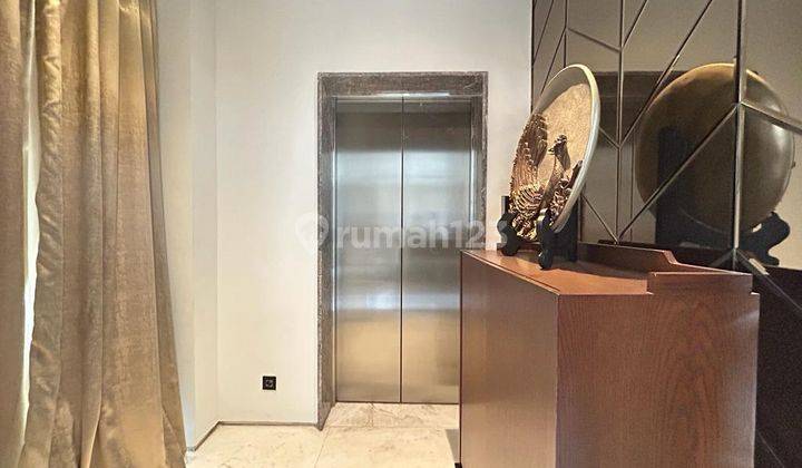 Senopati Suites 3 Bedroom 287 Sqm With Big Balcony