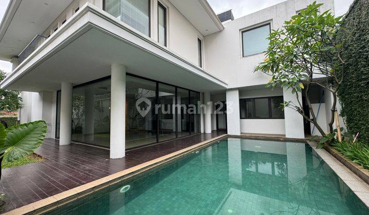 Modern House In Cipete, Close To French School Jakarta 1