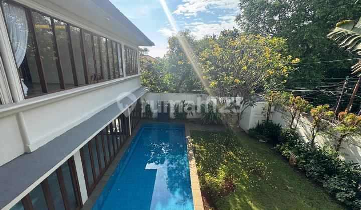 Rumah Kompleks Modern Tropis di Kemang, Dekat Cilandak, Jakarta Selatan 2