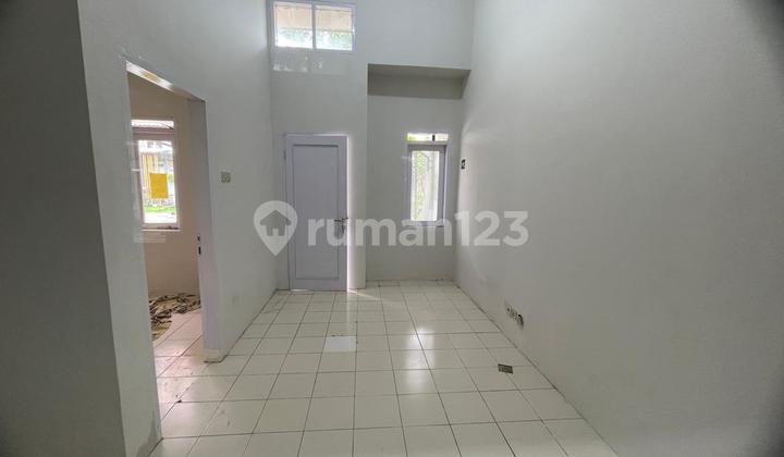 Cocok Buat Investasi !! Jual Rumah Di Kota Baru Parahyangan 2