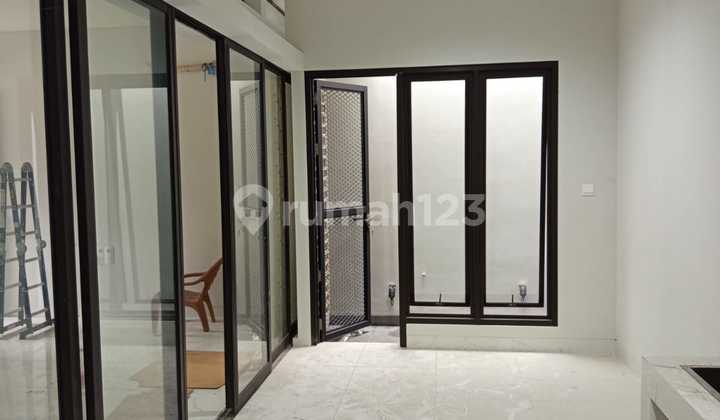 Sewa Rumah Baru!! 3 Kamar +kanopi +ac Di Summarecon Cluster Flora Tipe Freya 2