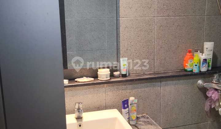 Sewa Furnished . Rumah Cluster Flora 2 Carport di Summarecon Bandung 2