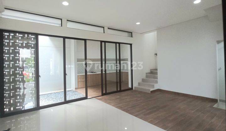 Sewa Paling Murah, Semi Furnish!! Kitchen Set ,cluster Flora 4 Kamar, 5 Ac & Waterheater, Kanopi,, Summarecon Bandung 2