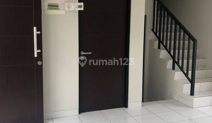 Jual Super Murah!!! Rumah Bagus Summarecon, Cluster Dayana 105m2 ,2 Lantai Bagus Shm 2