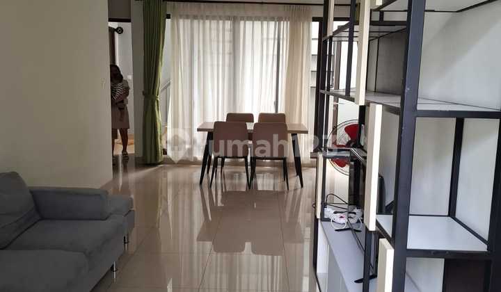 Sewa Full Furnished, Kamar 3+1, Kanopi. Cluster Cyntia. Summarecon Bandung 2