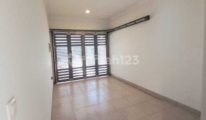 Quick Rent!! Btari Hook Premium House 4+1 Bedrooms with Kitchen Set &amp; Canopy 2