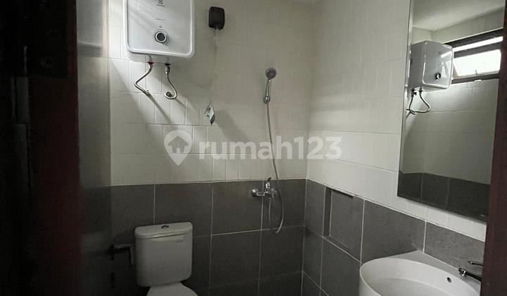 Sewa Furnished Cluster Flora 3 Kamar . Rumah di Summarecon Bandung 2