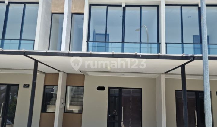 Jual MURAH Rumah PIK 2 type 4,5x10 2lt Brand NEW 