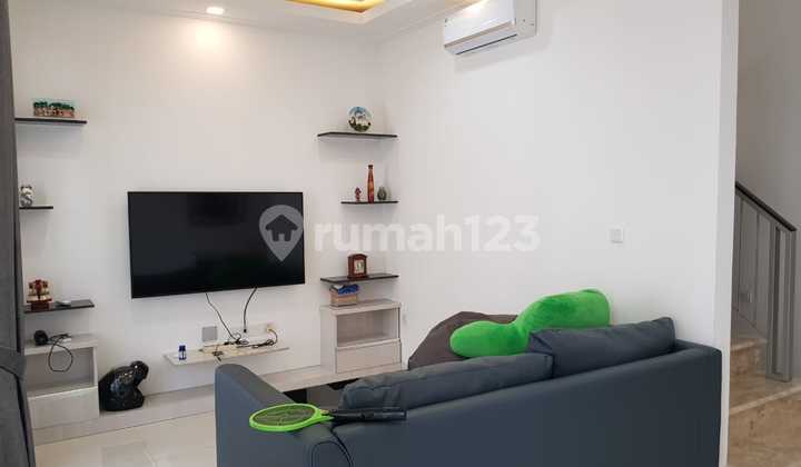 Rumah Golf Island Pik Luas 6x15 2lt Full Furnish Rapi Bagus Murah