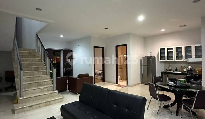 Sewa Rumah Golf Island PIK 8x20 FURNISH Rapi 3kamar MURAH