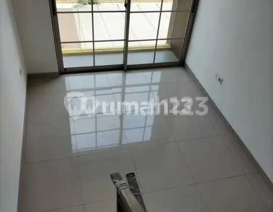 Jual Rumah Pik 2 Type 6X10 3Lantai 3Kamar Murah 2