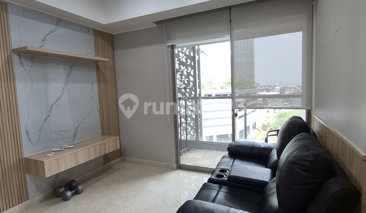 Selling Gold Coast 2BR apartment 90m² spacious with good interior furnishings