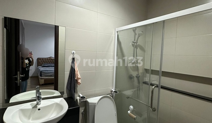 Sewa Rumah Golf Island PIK 8x20 FURNISH Rapi 3kamar MURAH 2