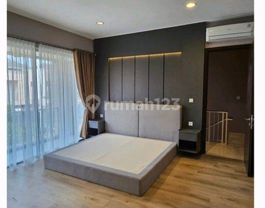 Jual Rumah Golf Island Pik 10x15 Full Furnish 2lt Interior Bagus  2