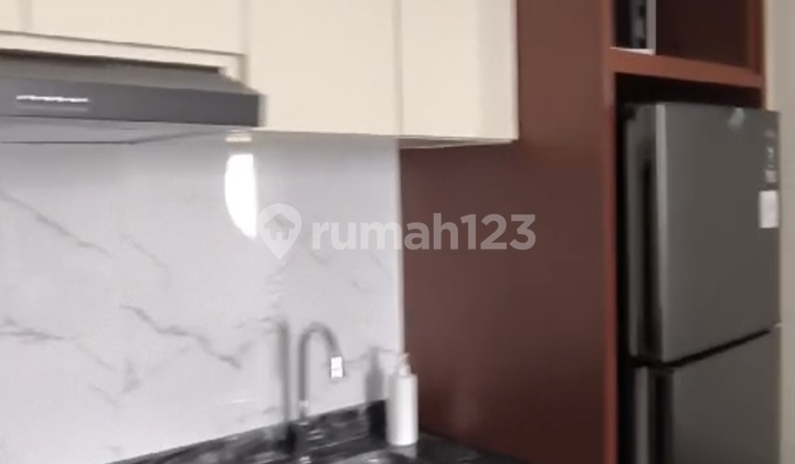 JUAL CEPAT Apt Permata Hijau Suite 2BR semi furnish NEGO s/d deal 2