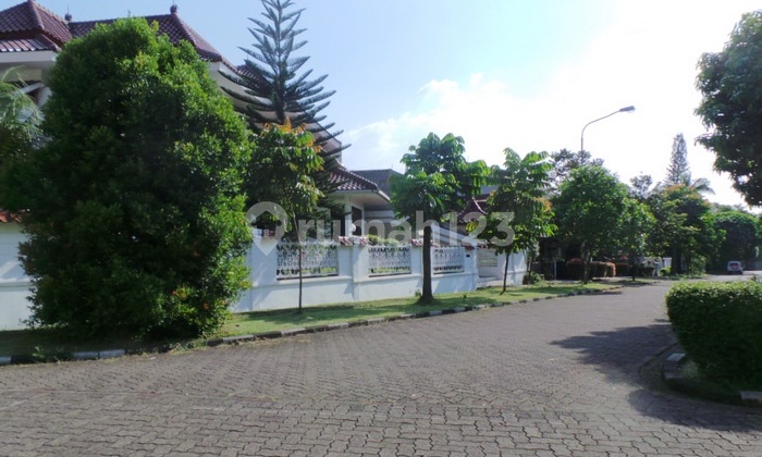 RUMAH VILLA CINERE MAS LINGKUNGAN ELITE DEKAT TAMAN PUBLIK JALAN 3 MOBIL ONE GATE  JUAL CEPAT 2