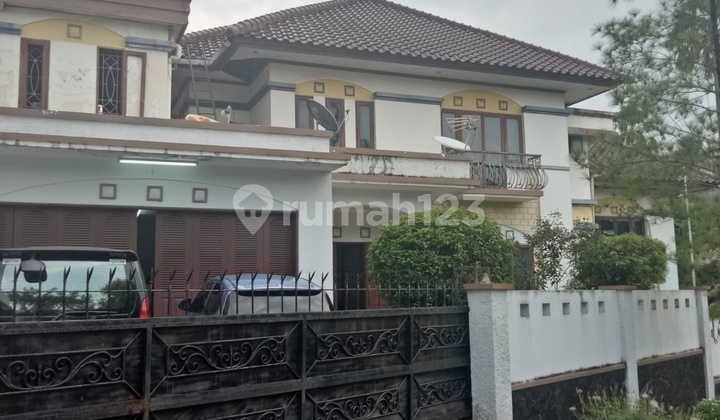 RUMAH VILLA CINERE MAS LINGKUNGAN ELITE DEKAT TAMAN PUBLIK JALAN 3 MOBIL ONE GATE  JUAL CEPAT 1