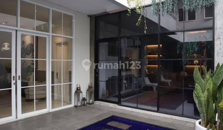 Dijual Cepat Rumah Mewah Strategis di Kebayoran Baru Jakarta Selatan 1