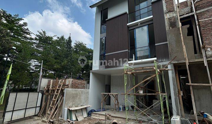 Dijual Rumah Baru Murah Strategis di Lebak Bulus Jakarta Selatan 2