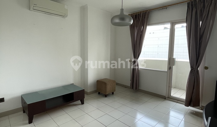 Cheapest fast sale Semanggi Apartment in Slipi Central Jakarta 2