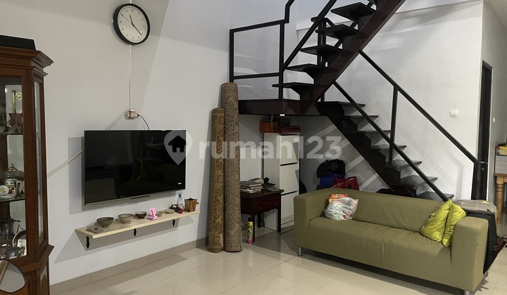 Dijual Cepat Murah Kost Strategis di Tebet Saharjo Jakarta Selatan Dijual Cepat Murah Kost Strategis di Tebet Saharjo Jakarta Selatan