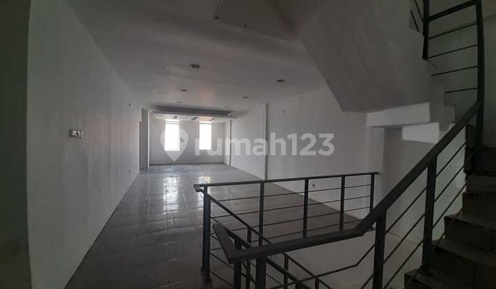 For rent: Permata Palem Kalideres West Jakarta shop house with hook. 1
