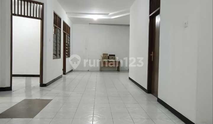 Rumah Mewah Lokasi Strategis Bebas Banjir di Rawamangun Jakarta Timur 2