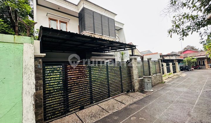 Rumah Mewah 2 Lantai Lokasi Strategis di Jatibening Bekasi Rumah Mewah 2 Lantai Lokasi Strategis di Jatibening Bekasi