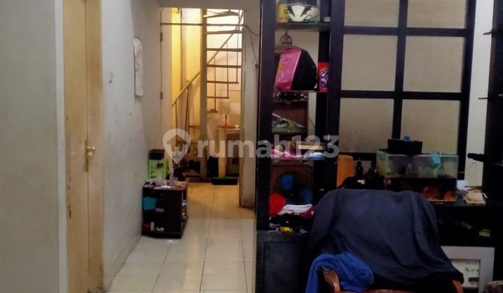 Rumah rapih siap huni di taman royal 2 cipondoh Tangerang Rumah rapih siap huni di taman royal 2 cipondoh Tangerang
