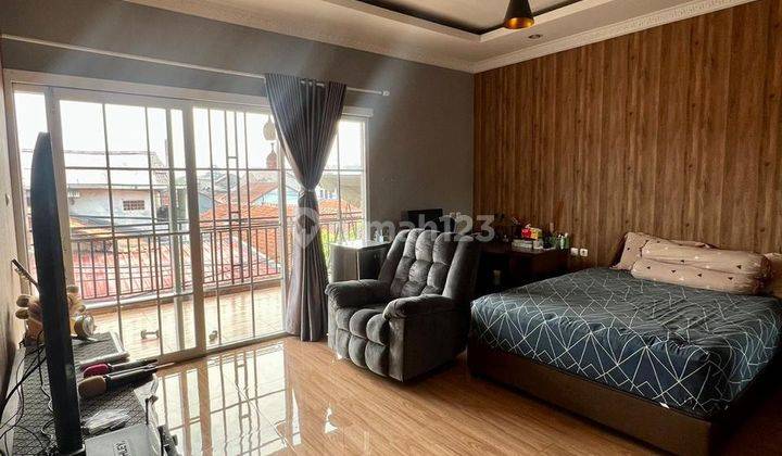 Rumah 2 Lantai Bagus Semi Furnished SHM di Cimone Mas Permai , Tangerang 2