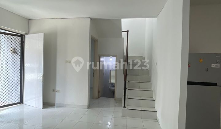 Rumah Bagus di Cluster Vienna Modernland Tangerang