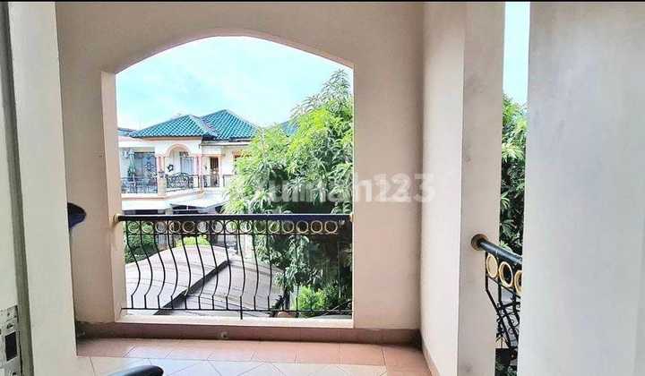 Rumah Bagus Semi Furnished SHM Madrid Modernland, Tangerang 2