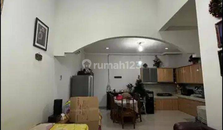 Rumah Bagus Semi Furnished SHM di Cluster Nirwana , Tangerang 1