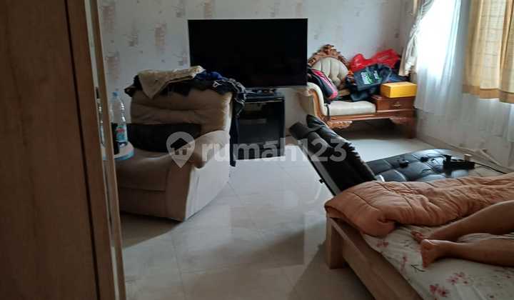 Exclusive house with private pool in Modernland French Cluster 2